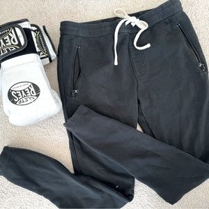 Fear Of God ESSENTIALS Sweatpants (Men: Medium)